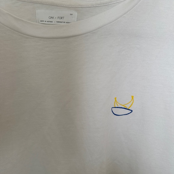 Oak + Fort White Tshirt with banana design - Picture 2 of 2